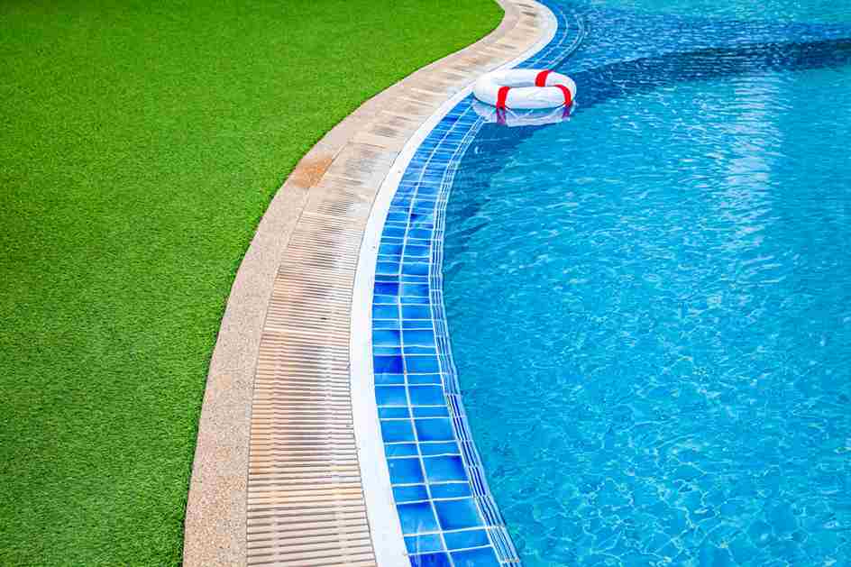 artificial grass ideas near swimming pool