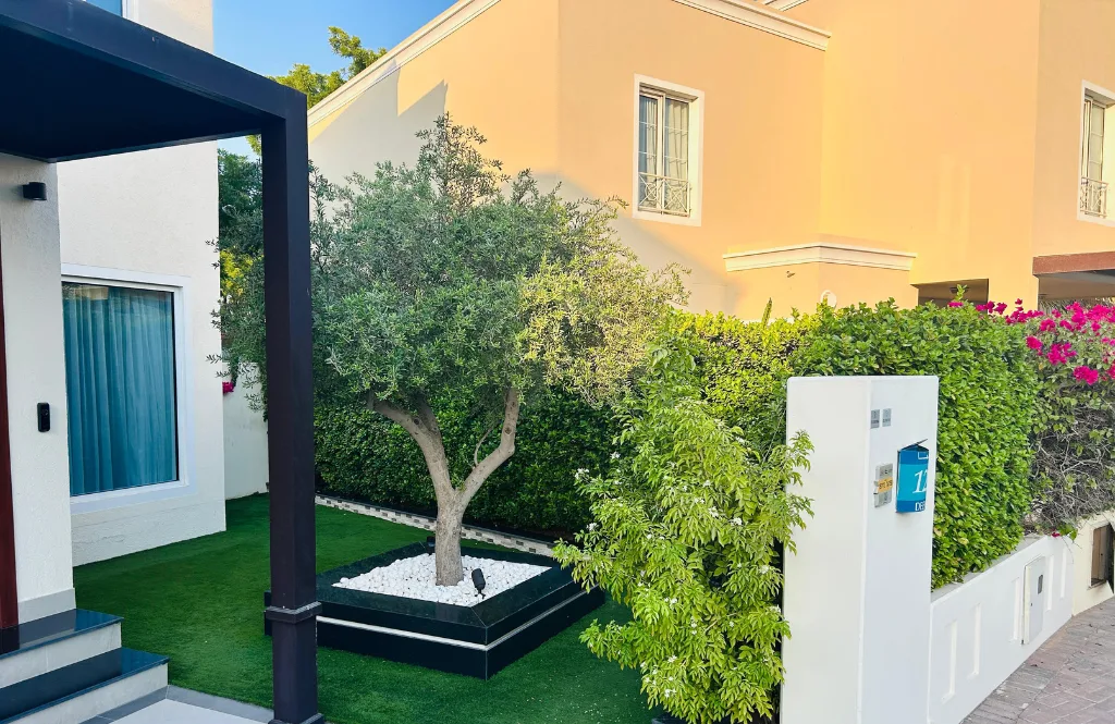 Landscaping Company - DEEMA 128